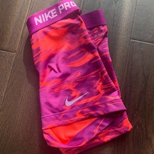 NIKE PRO SHORTS ORANGE 🍊 PURPLE SWIRL